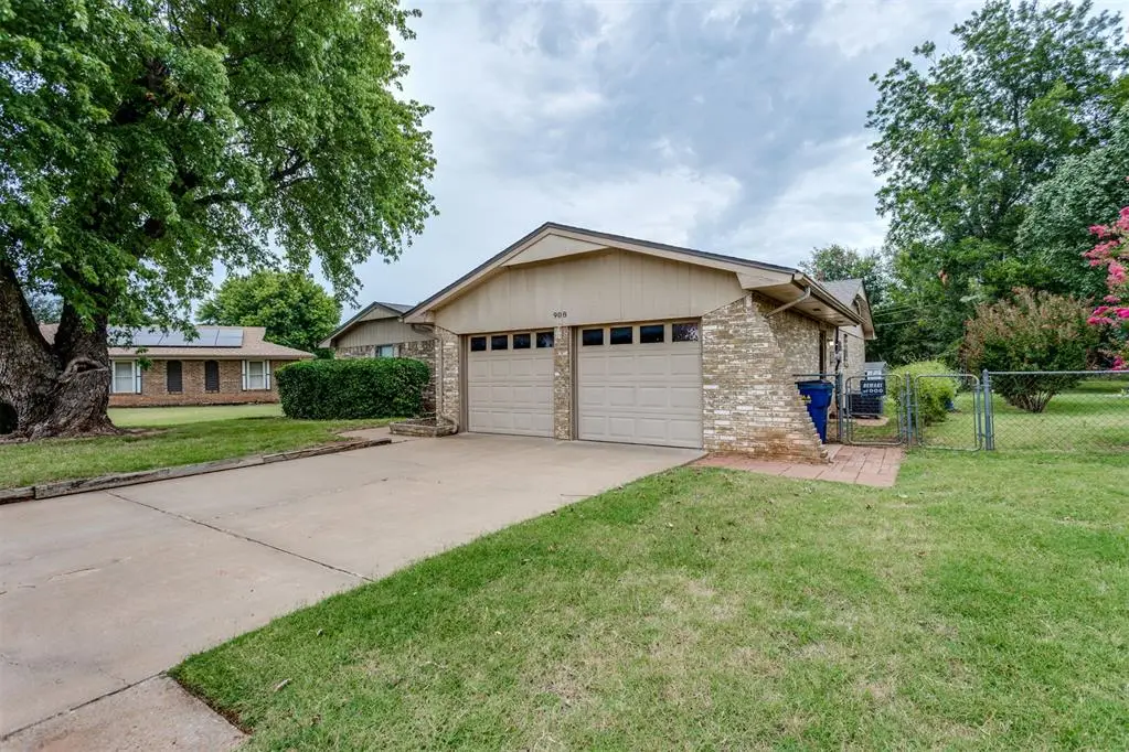 908 S Meadow Lane, Mustang, OK 73064 - #1