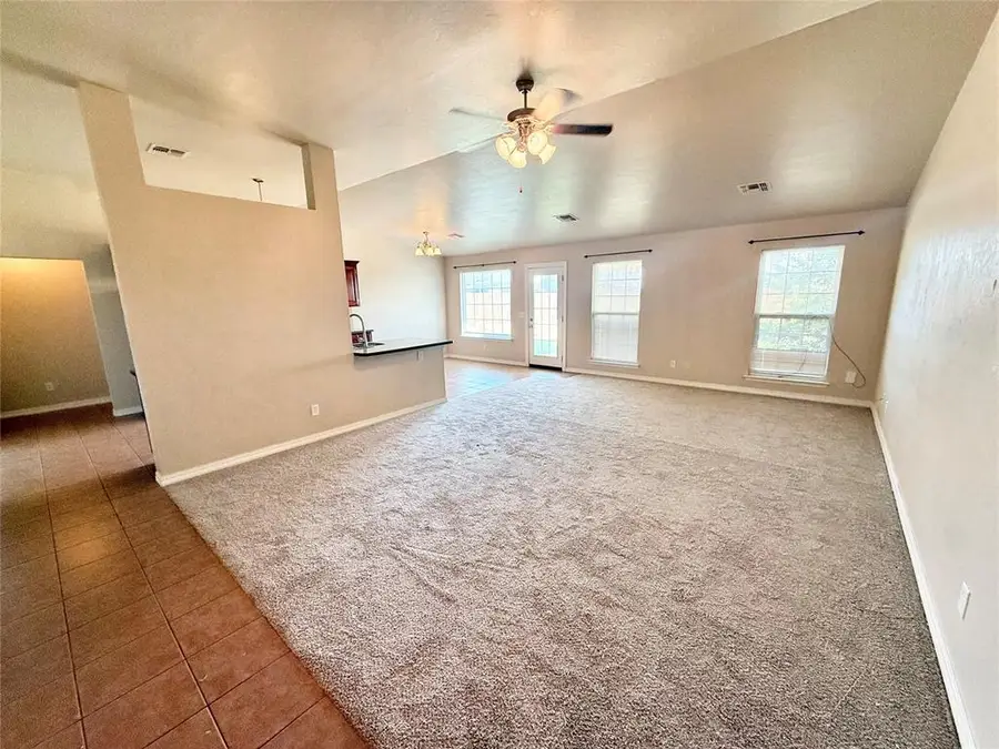 1512 Sommerset Place, Altus, OK 73521 - #3