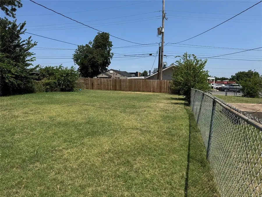 1507 SW A Avenue, Lawton, OK 73501 - #2