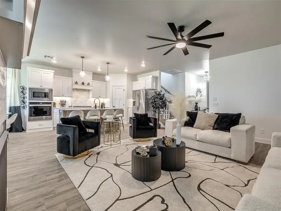 101 Carlow Way, Yukon, OK 73099 - #2