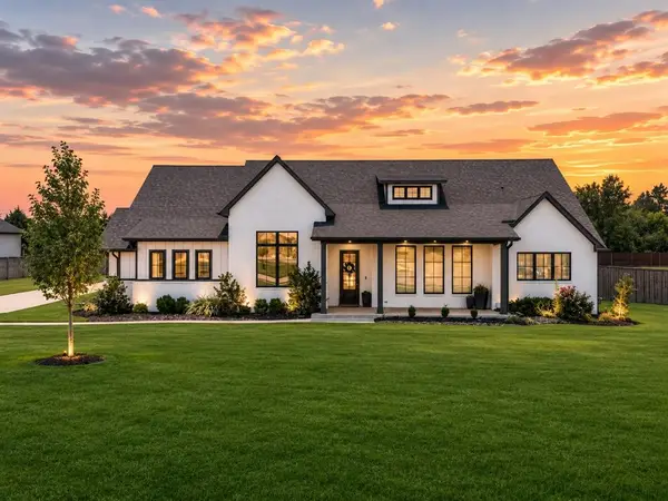 2446 NW 220th Terrace, Edmond, OK 73025