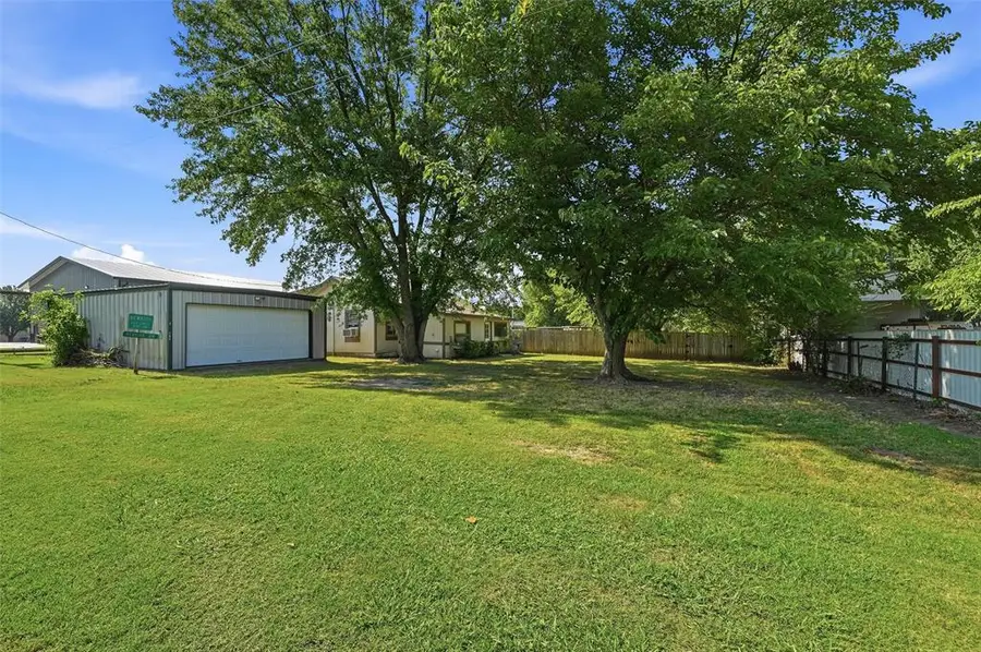 8827 Jay Street, Kingston, OK 73439 - #2