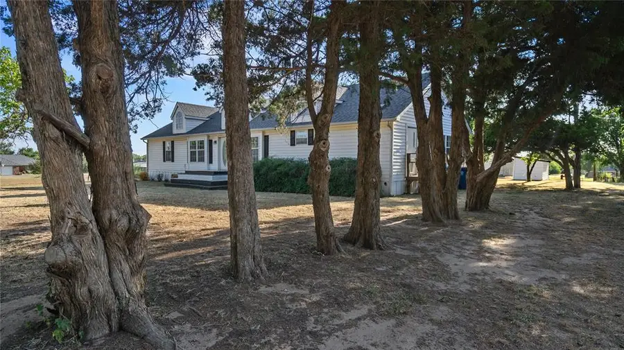 803 N Richland Road, Tuttle, OK 73089 - #3