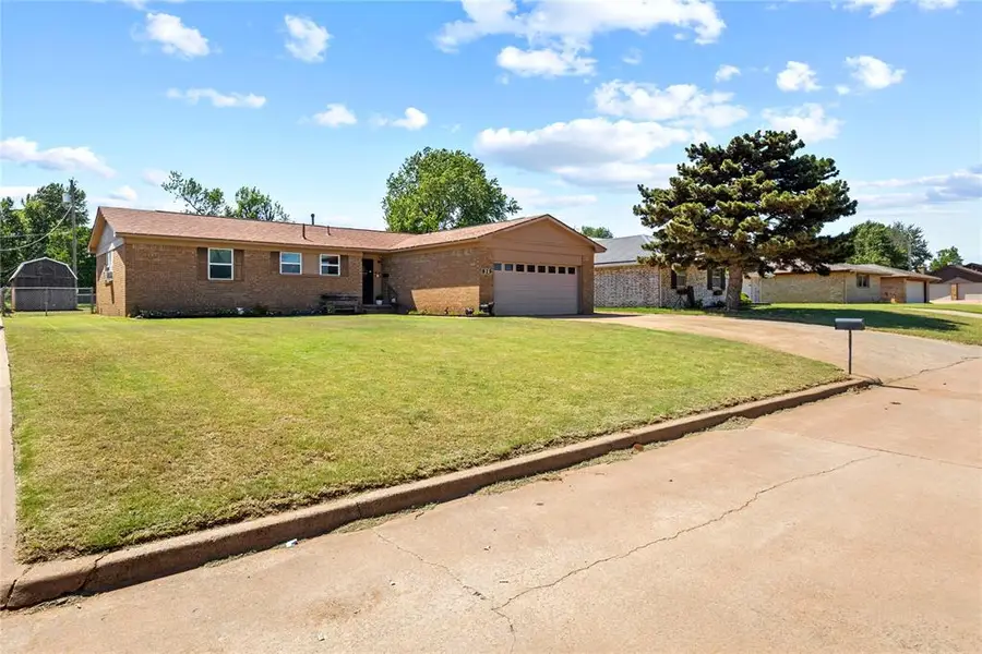 819 N Brewer Avenue, Hydro, OK 73048 - #2