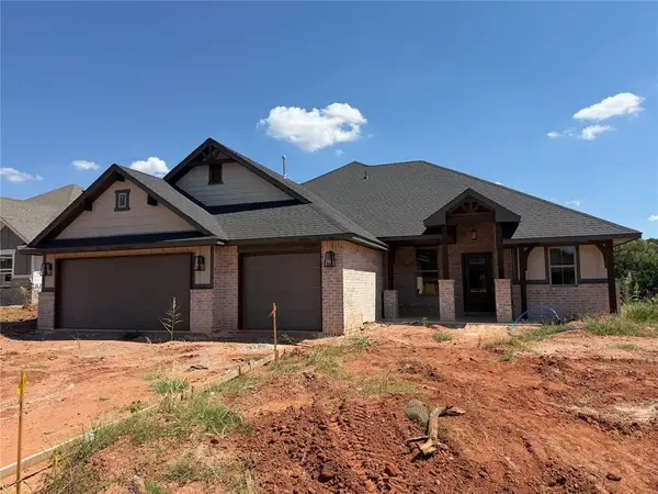 2100 Preserve Edge Drive, Edmond, OK 73034