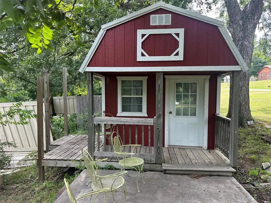 401 S Catherine Street, Pauls Valley, OK 73075 - #2