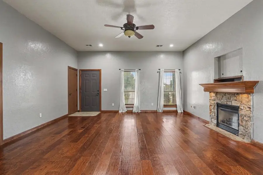 403 Scissor Tail Lane, Tuttle, OK 73089 - #3