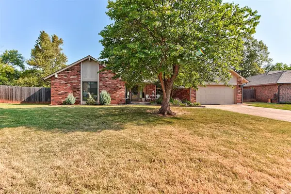301 Little Chisholm Circle, Edmond, OK 73012