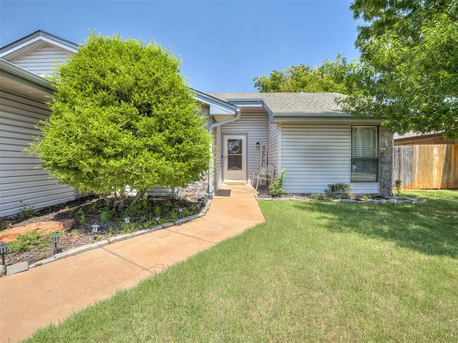 2121 Stepping Stone Trail, Edmond, OK 73013 - #3