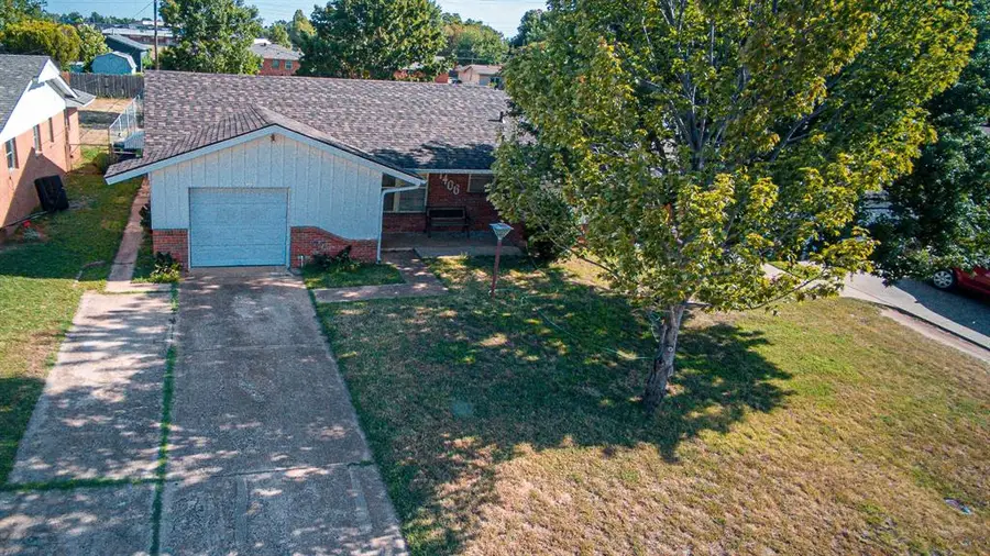 1406 W Mississippi Avenue, Chickasha, OK 73018 - #2