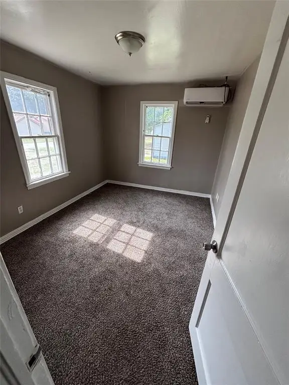 2817 S Bates Avenue, Oklahoma City, OK 73128 - #2