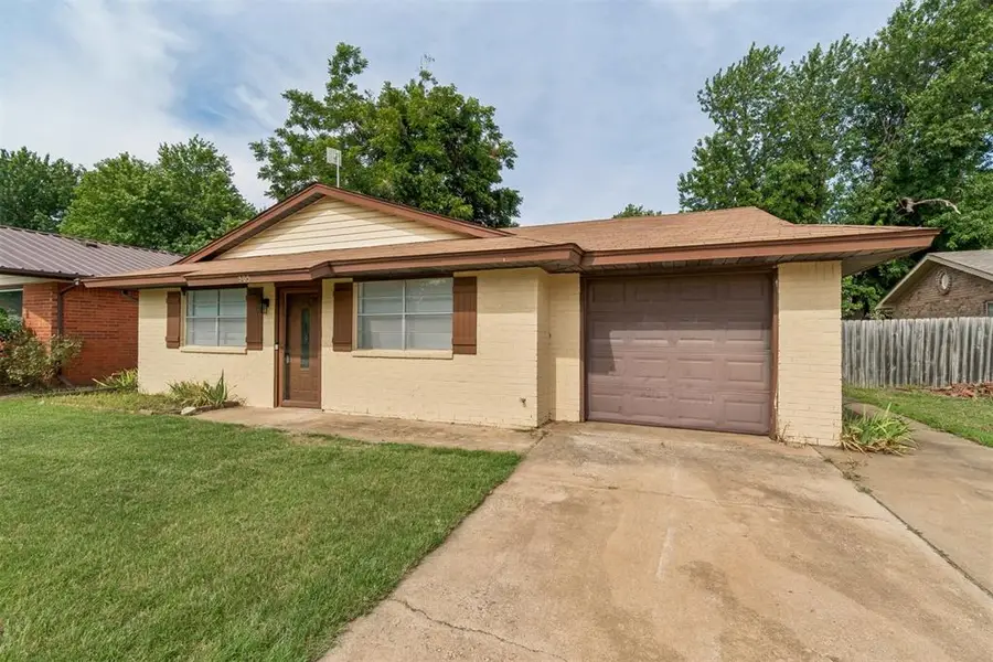 505 N Buchanan Street, Crescent, OK 73028 - #3