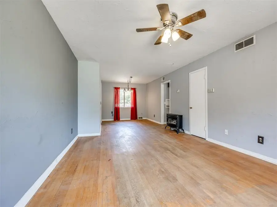 4215 NW 19th Street, Oklahoma City, OK 73107 - #2