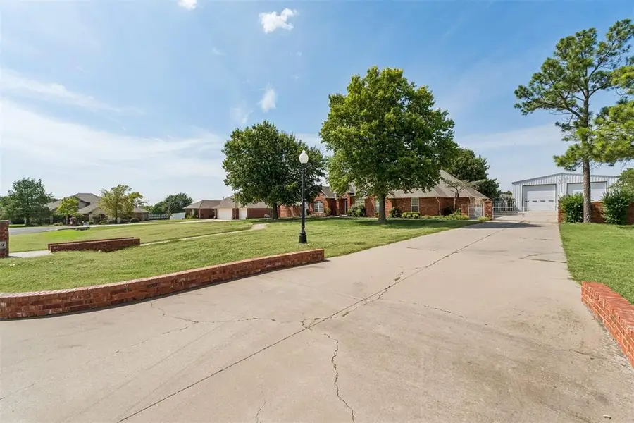 2109 NE 14th Street, Moore, OK 73160 - #3