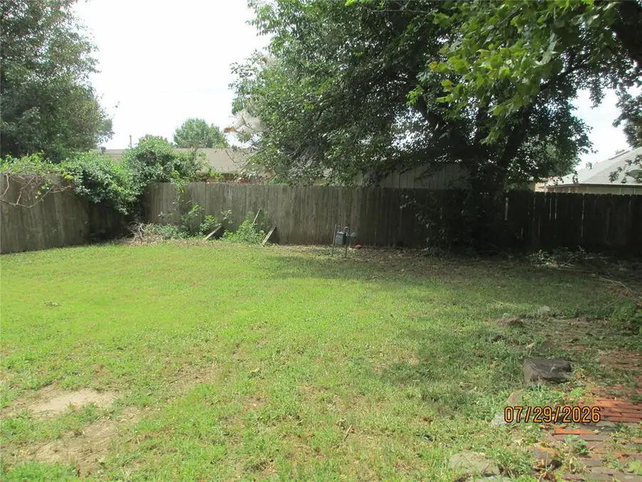1052 NW 7th Place, Oklahoma City, OK 73160 - #2