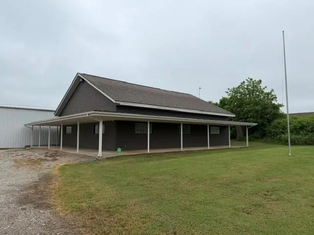3212 E Walnut Street, Tecumseh, OK 74873 - #2