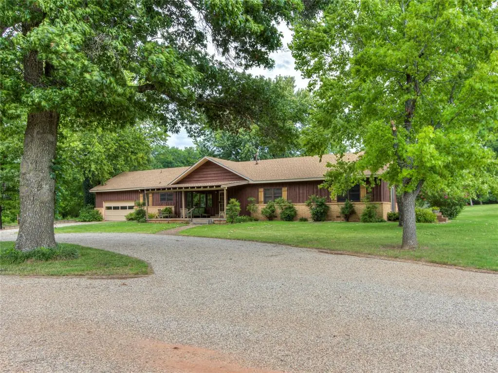 3555 E Imhoff Road, Norman, OK 73026 - #1