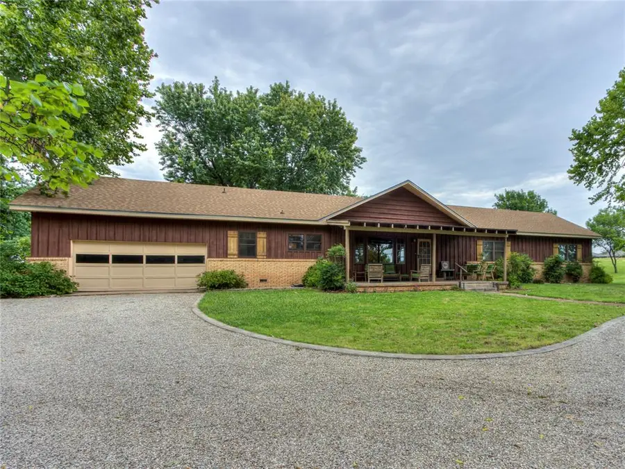3555 E Imhoff Road, Norman, OK 73026 - #2