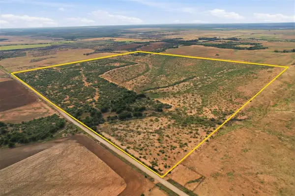 1850 N County Road, Eldorado, OK 73537
