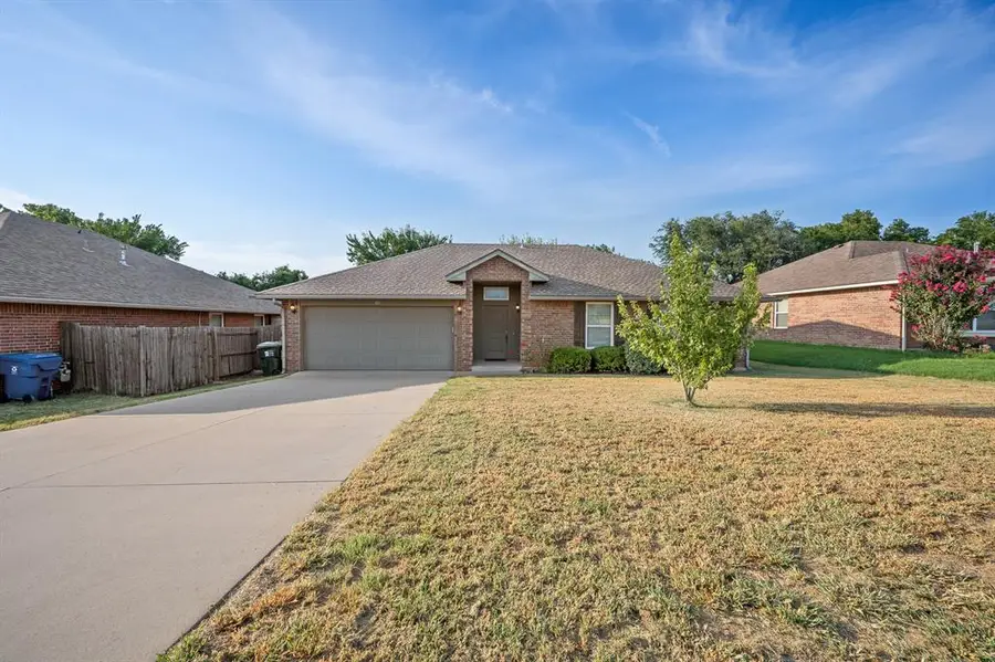401 Tecumseh Meadows Court, Norman, OK 73069 - #2