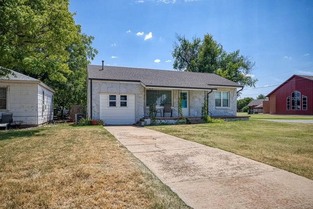 723 S 10th Street, Kingfisher, OK 73750 - #1