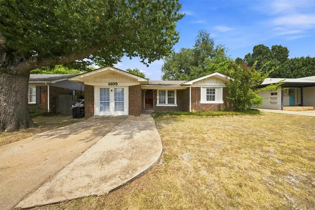 1405 Carlisle Court, The Village, OK 73120 - #1