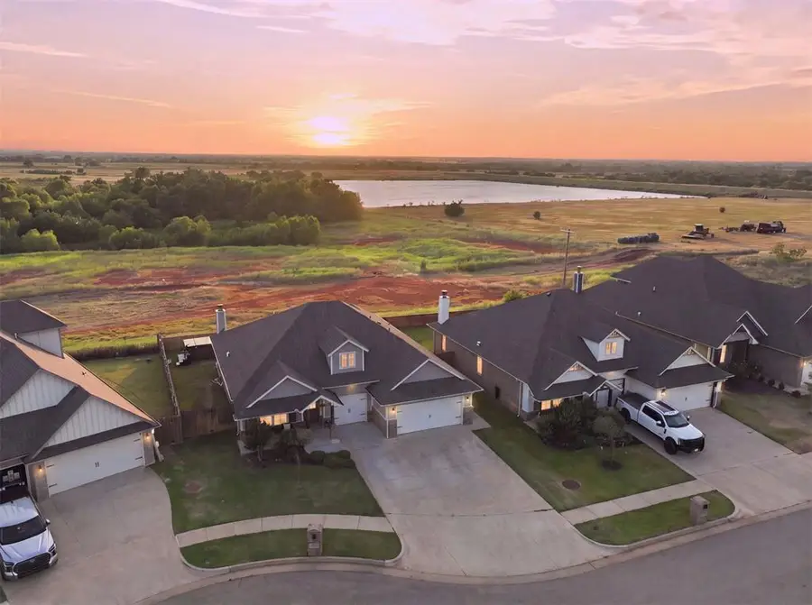 13805 Limestone Lane, Yukon, OK 73099 - #2