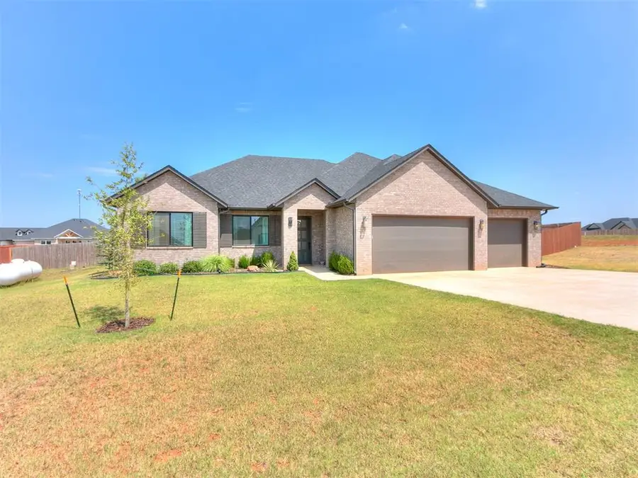 25311 Ethan Street, Cashion, OK 73016 - #2