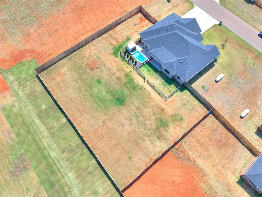 25311 Ethan Street, Cashion, OK 73016 - #3