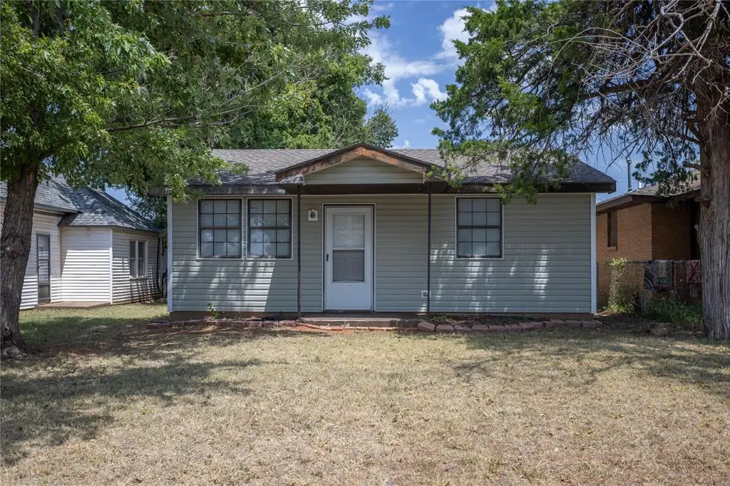 415 W Franklin Avenue, Weatherford, OK 73096 - #1