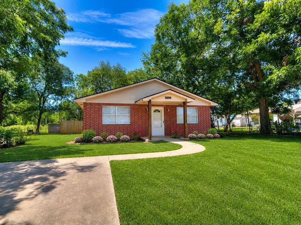 1919 W Dakota Avenue, Chickasha, OK 73018 - #1