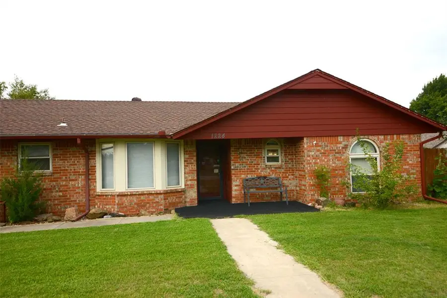 1224 NW 6th Place, Moore, OK 73170 - #2