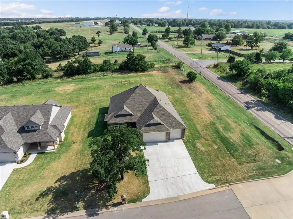 125 Canyon Creek Lane, Guthrie, OK 73044 - #1
