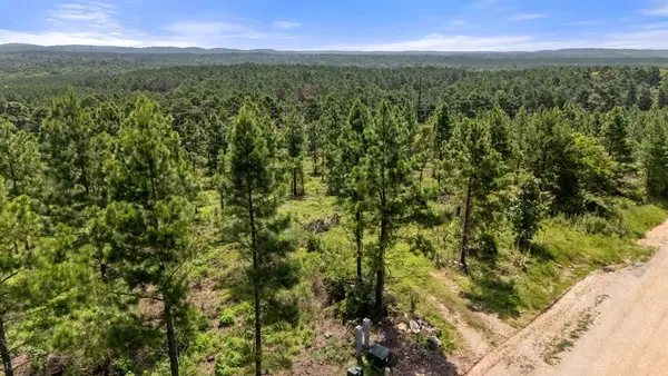 1506 Paradise Valley Road, Broken Bow, OK 74728