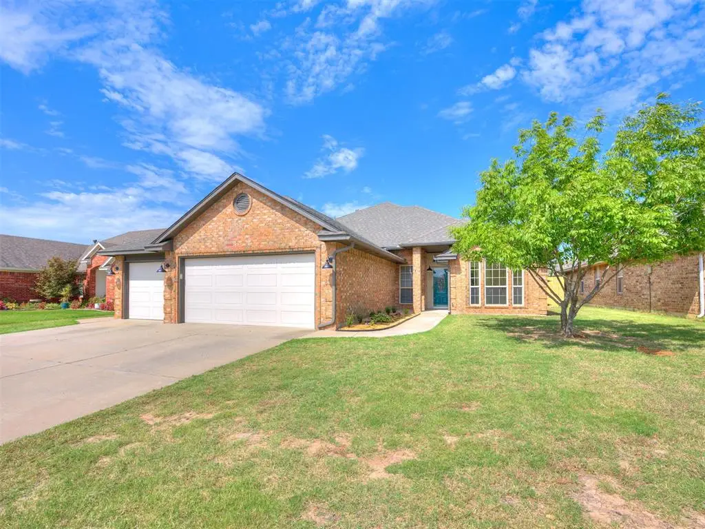 2901 Danielle Terrace, Moore, OK 73160 - #1