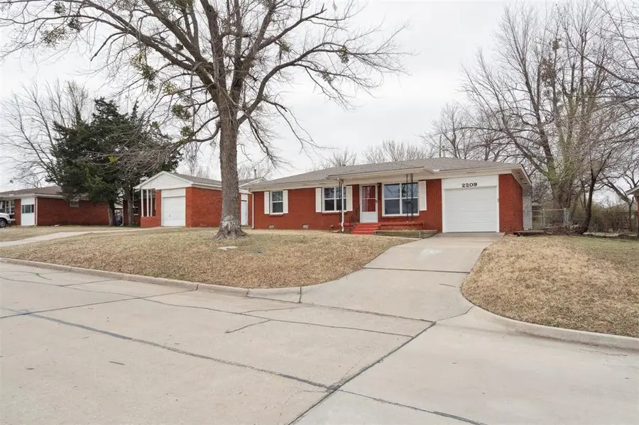2209 Flannery Drive, Oklahoma City, OK 73110 - #2