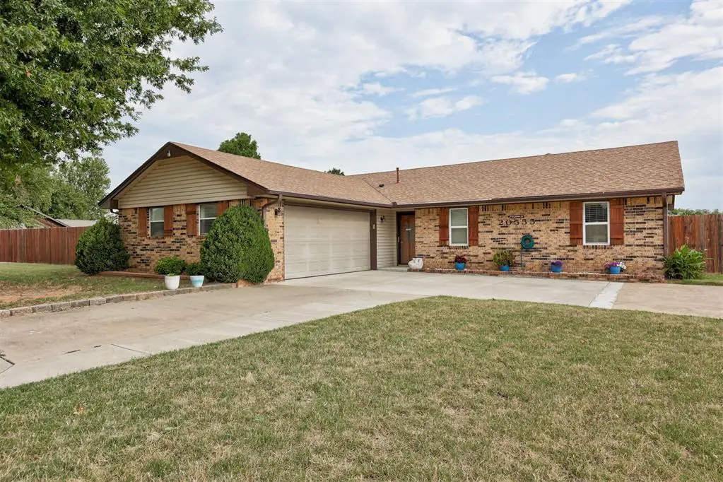 20555 Ember Lane, Harrah, OK 73045 - #1