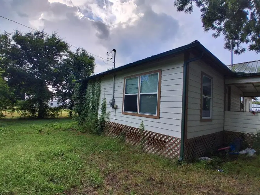 611 W Strothers Avenue, Seminole, OK 74868 - #3