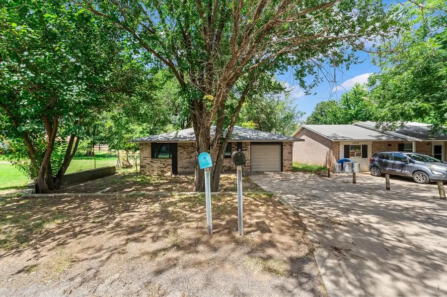 1208 E Hickman Street, Shawnee, OK 74801 - #3