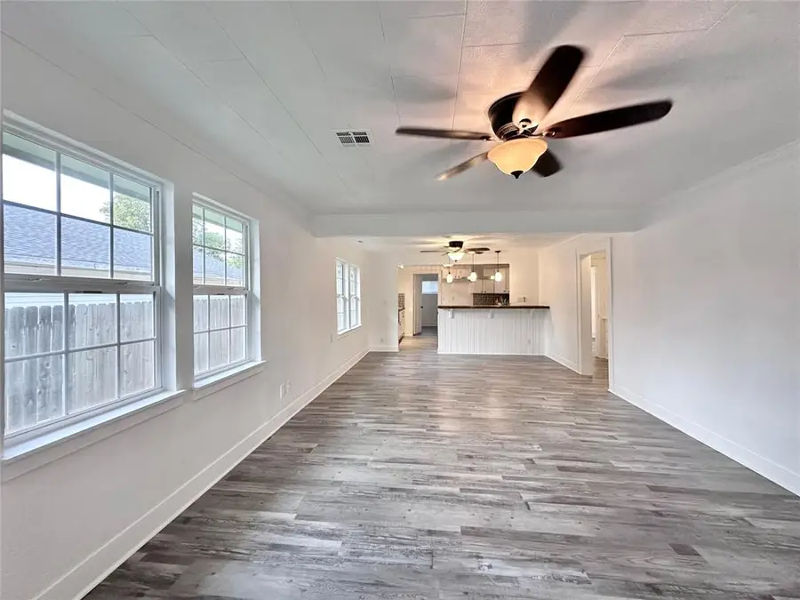 1627 N Market Avenue, Shawnee, OK 74804 - #3