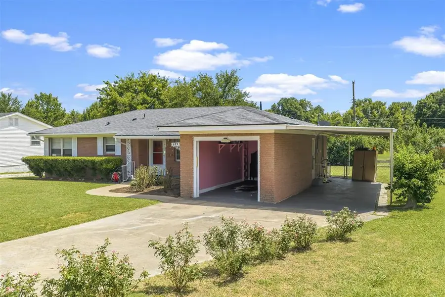 829 W 22nd Street, Ada, OK 74820 - #2