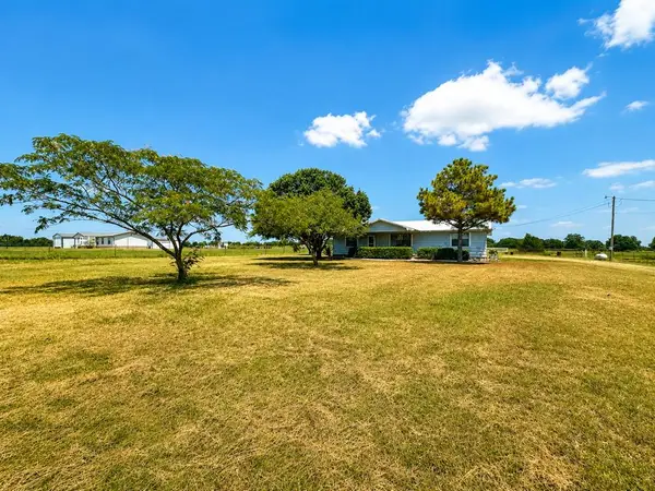102708 S 3520 Street, Prague, OK 74864