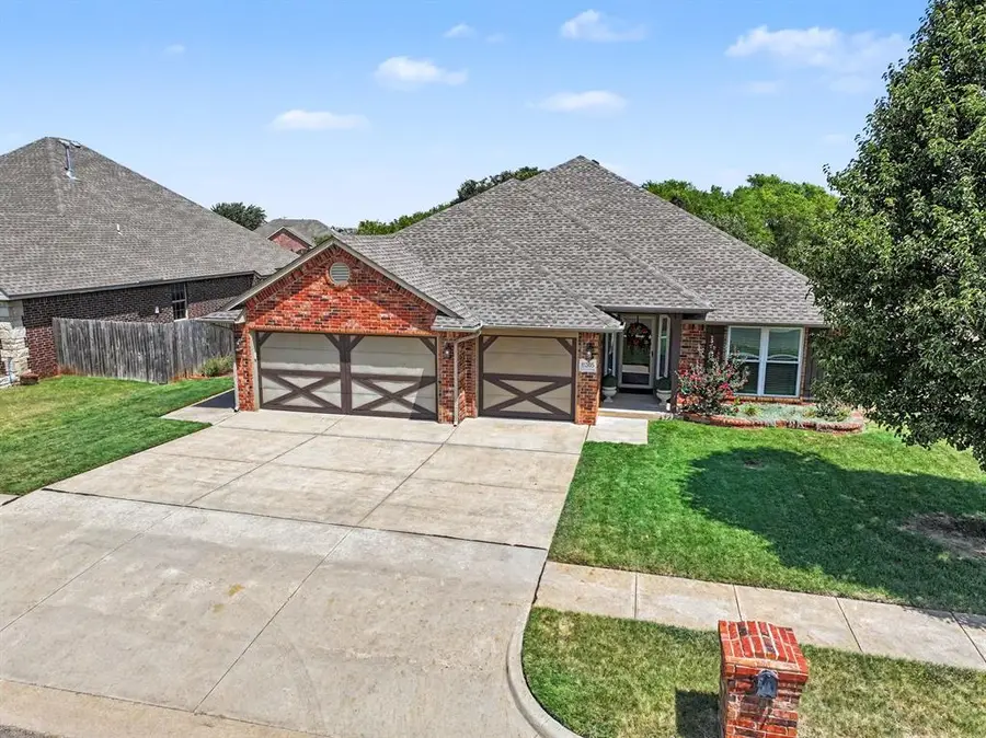 11305 NW 105th Street, Yukon, OK 73099 - #2