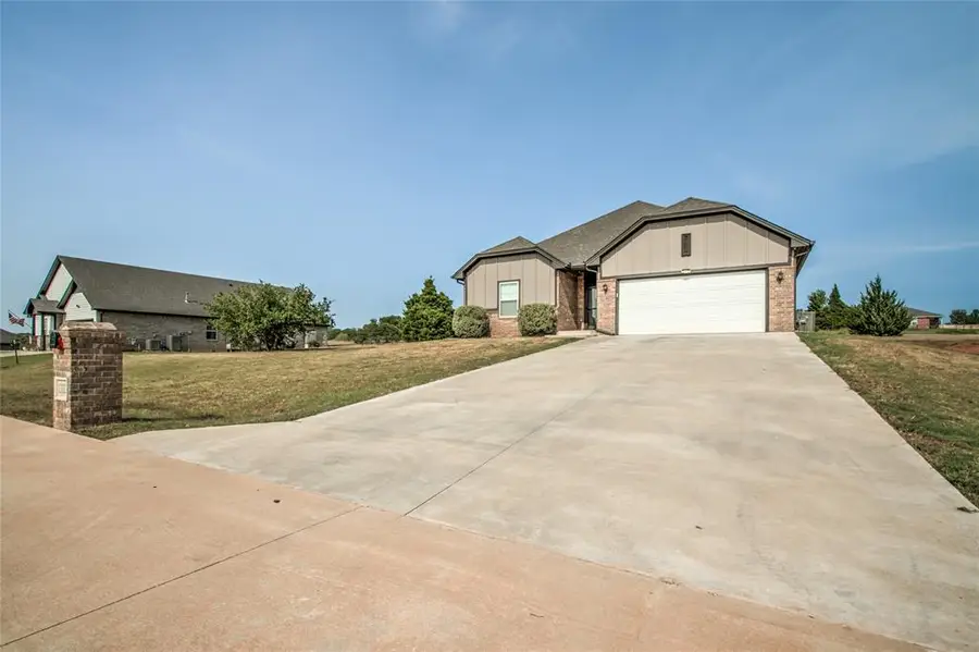 13112 Huntington Drive, Edmond, OK 73025 - #2