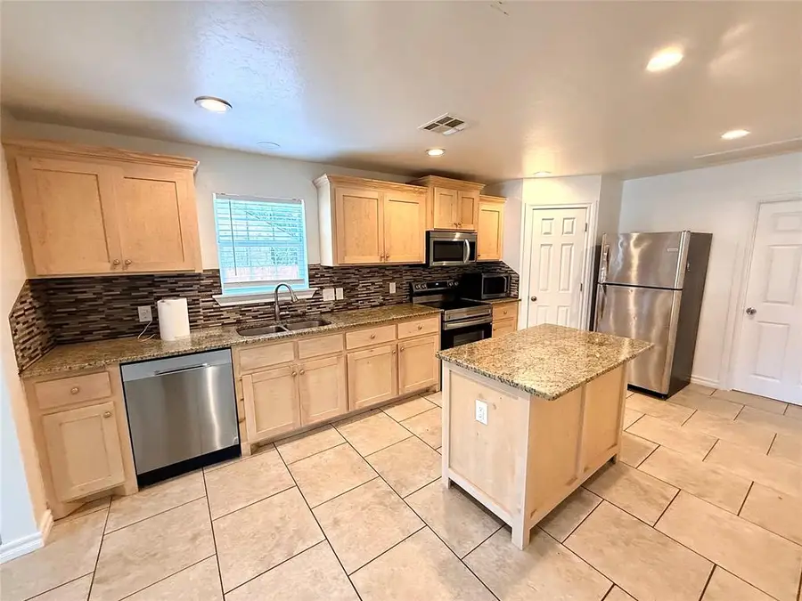 2135 N Lottie Avenue, Oklahoma City, OK 73111 - #2