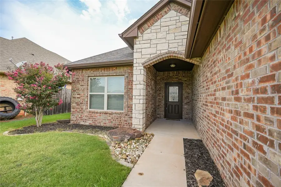 2105 Longhorn Trail, Altus, OK 73521 - #3