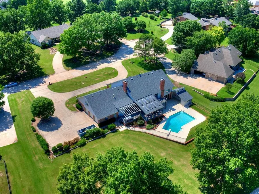 9 Country Club Road, Shawnee, OK 74801 - #2