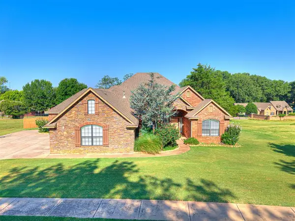 3077 Ridgecrest Drive, Purcell, OK 73080