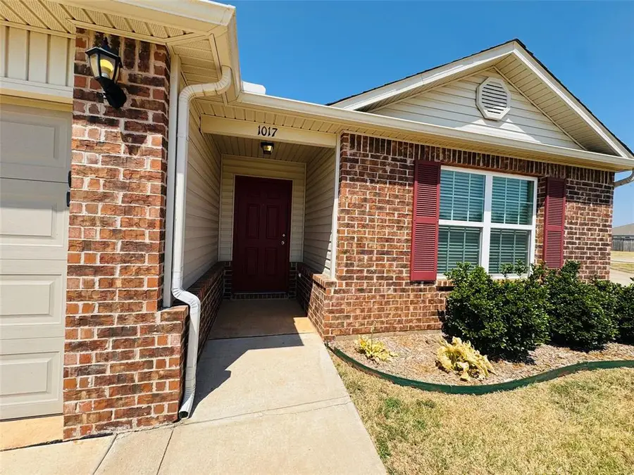 1017 N Pheasant Way, Mustang, OK 73064 - #2