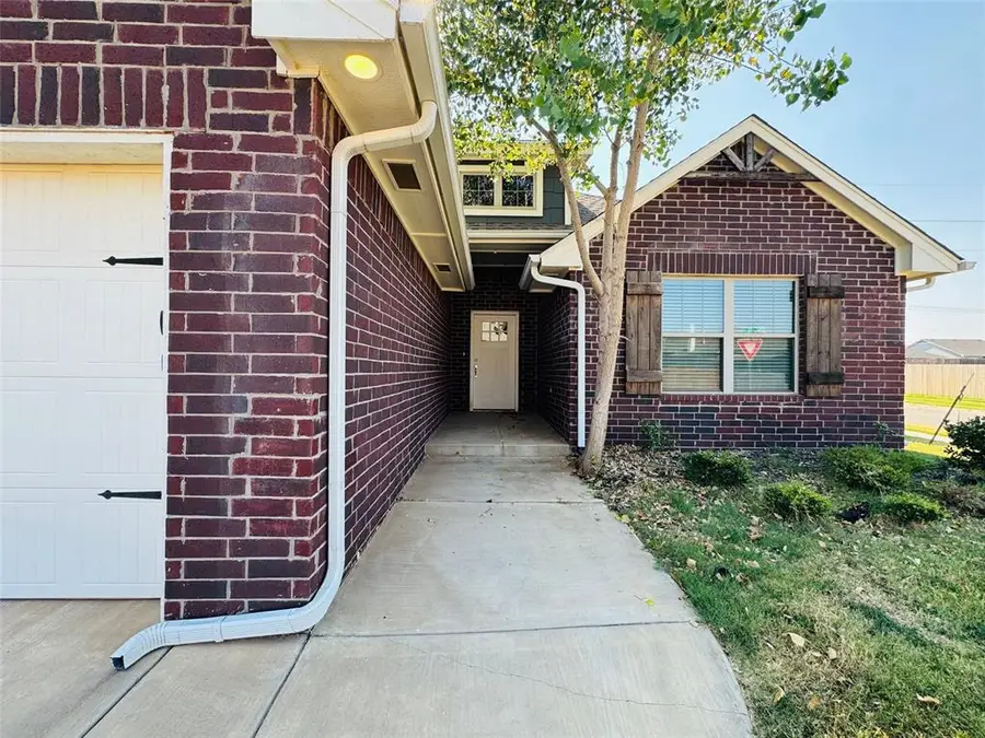 9005 Poppey Place, Yukon, OK 73099 - #2